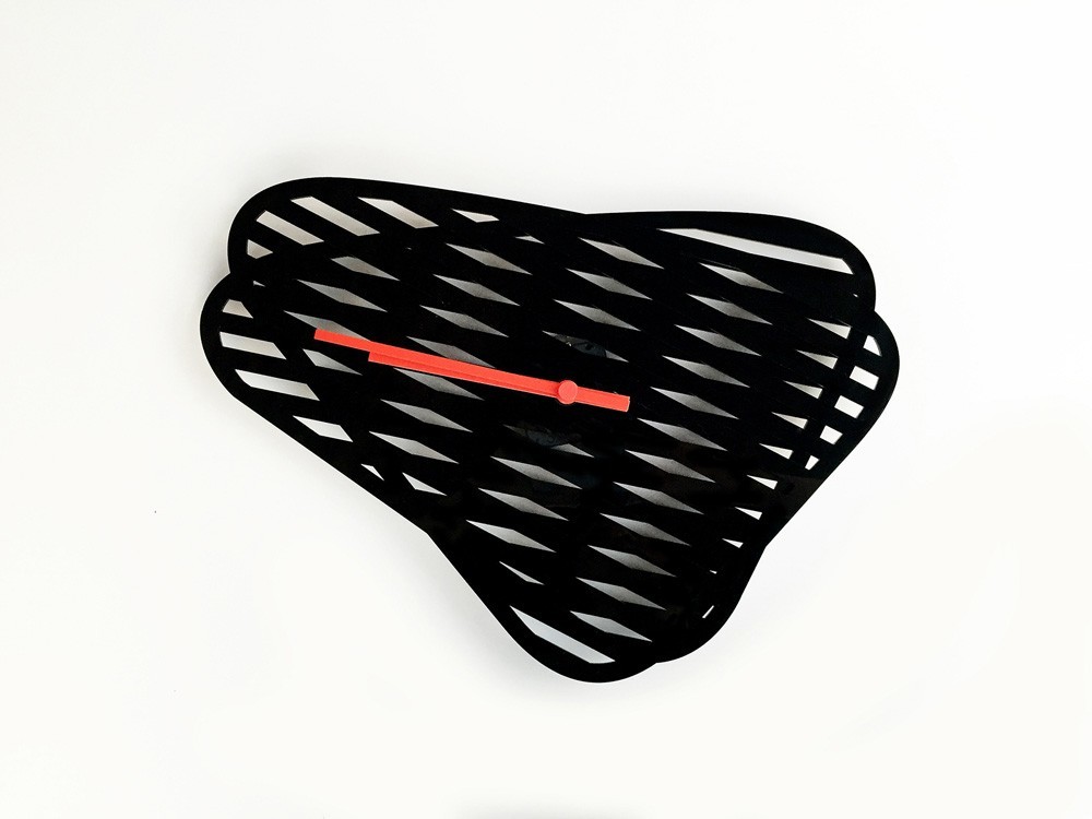 black and white，changeable，rotate，overlap，