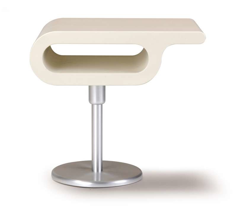 Mike young，chair，lamps and lanterns，