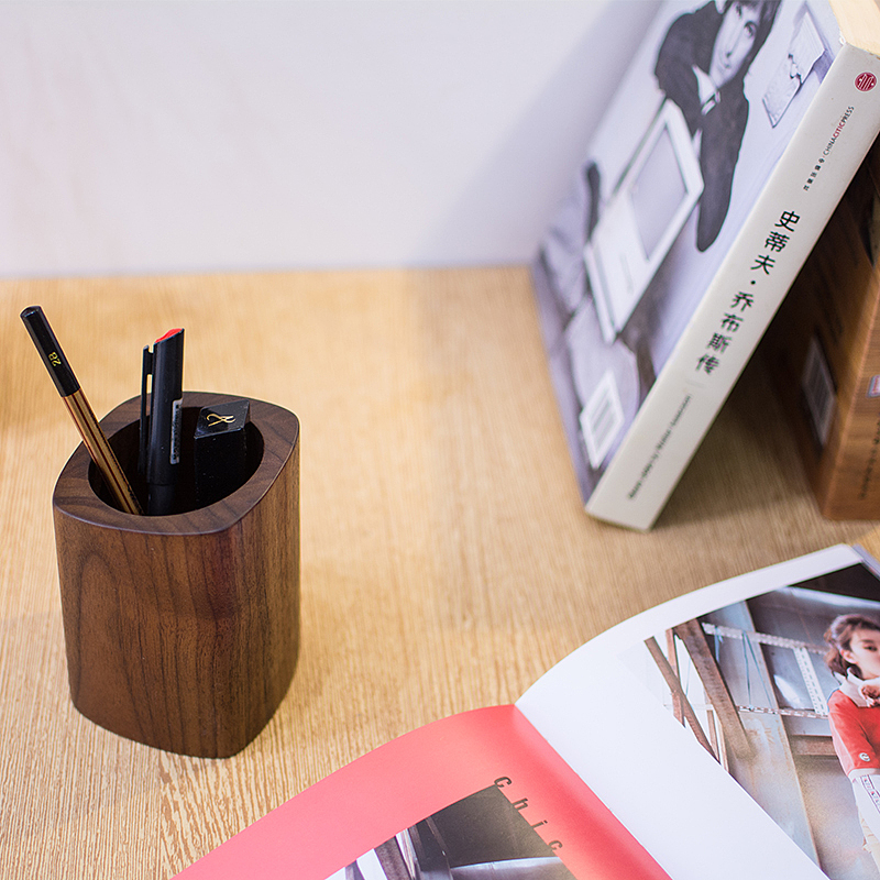 Black walnut，Solid wood imported from North America，manual，woodwork，Solid wood household products，original，Ranga woodwork，Creative pen holder，