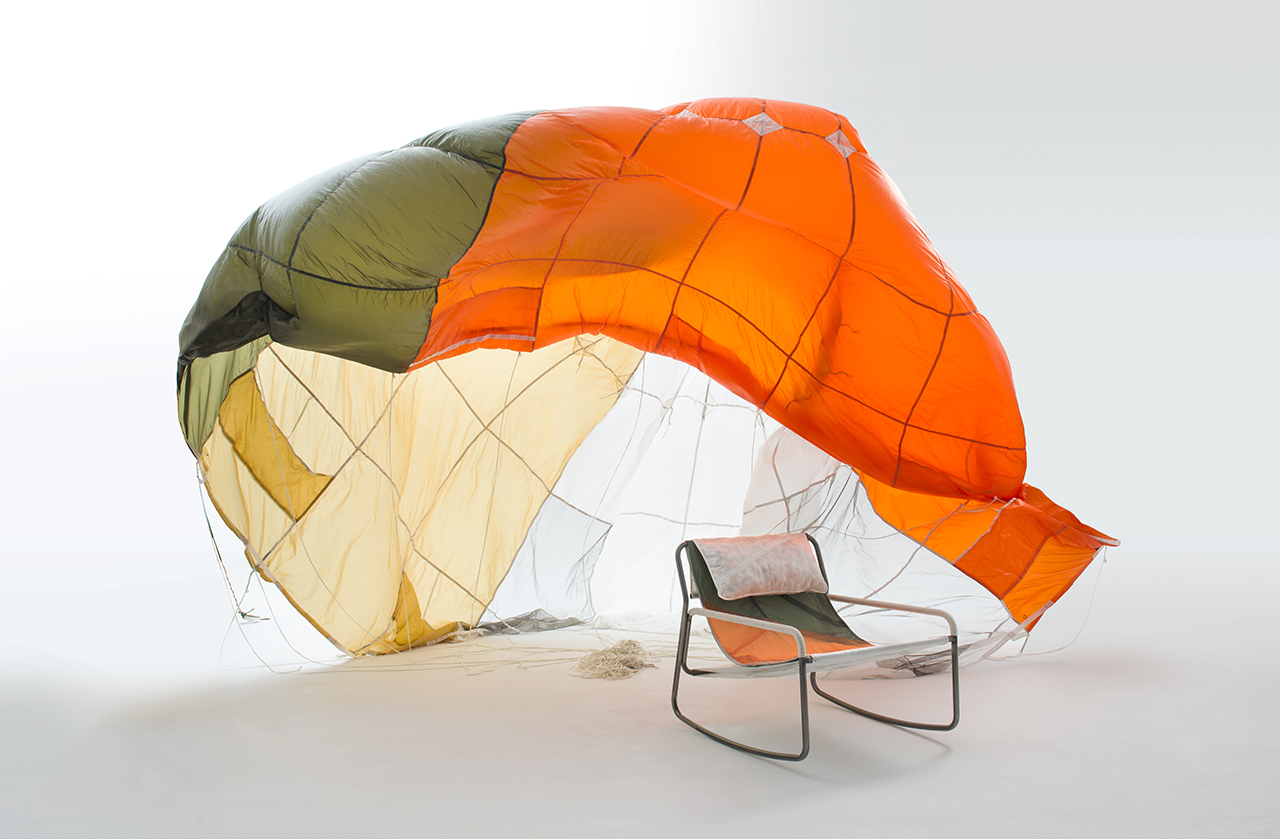 parachute，chair，canopy，