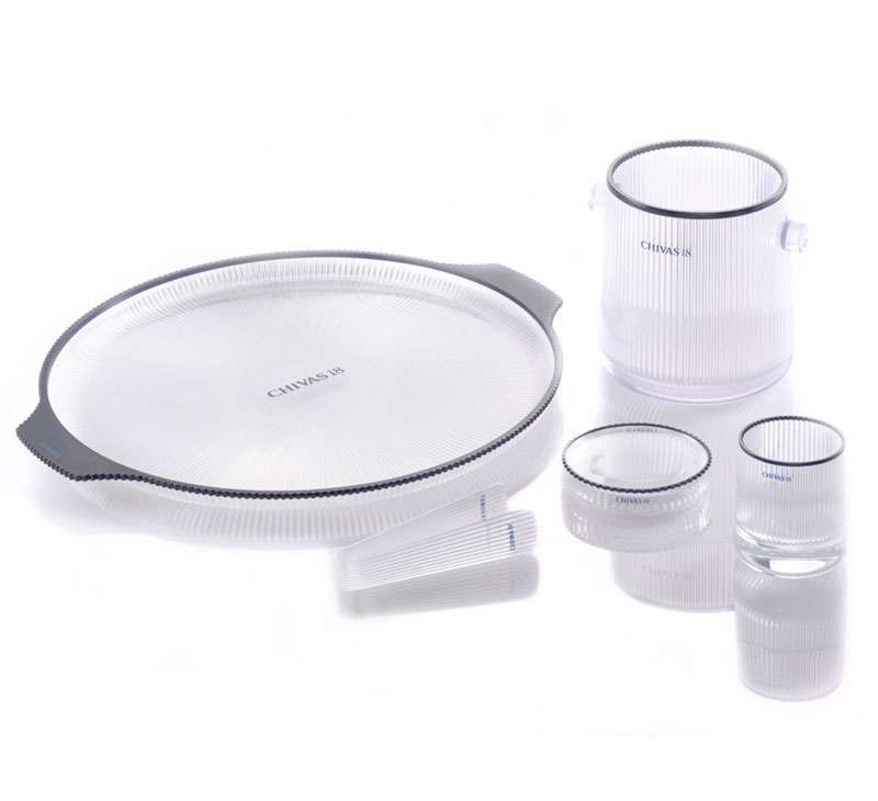 Mike young，chair，lamps and lanterns，