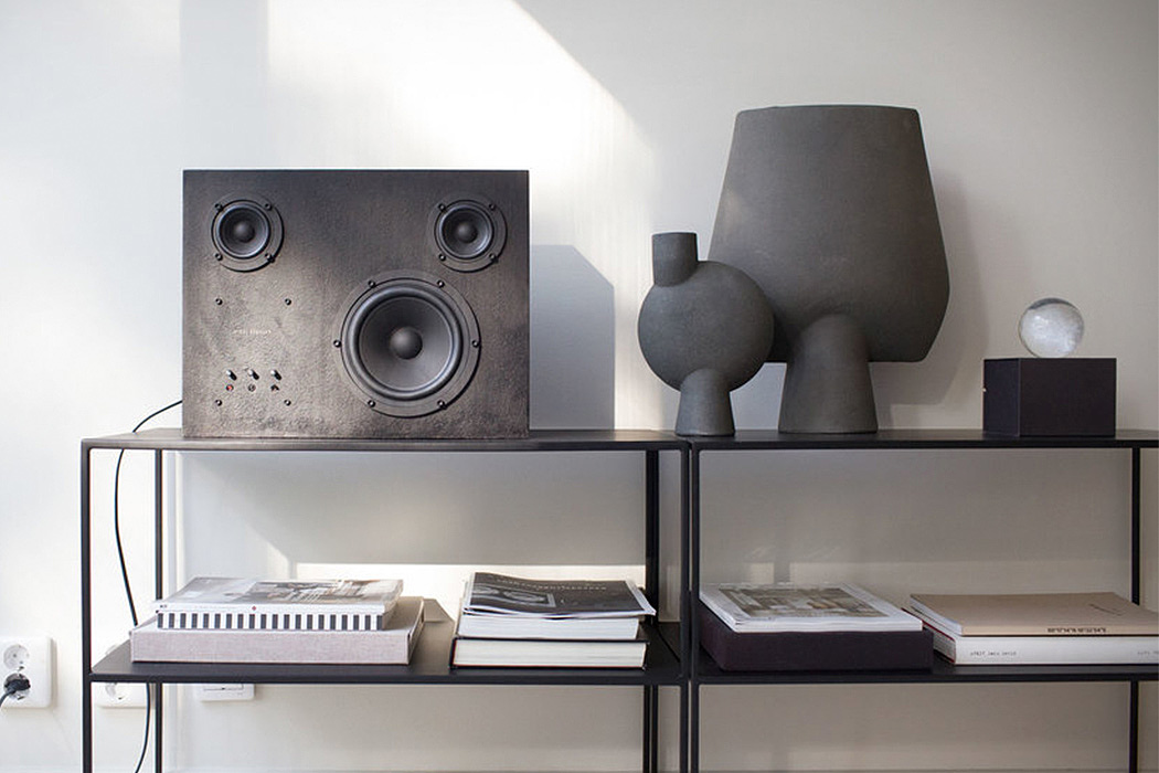 Metal，black，sound design ，