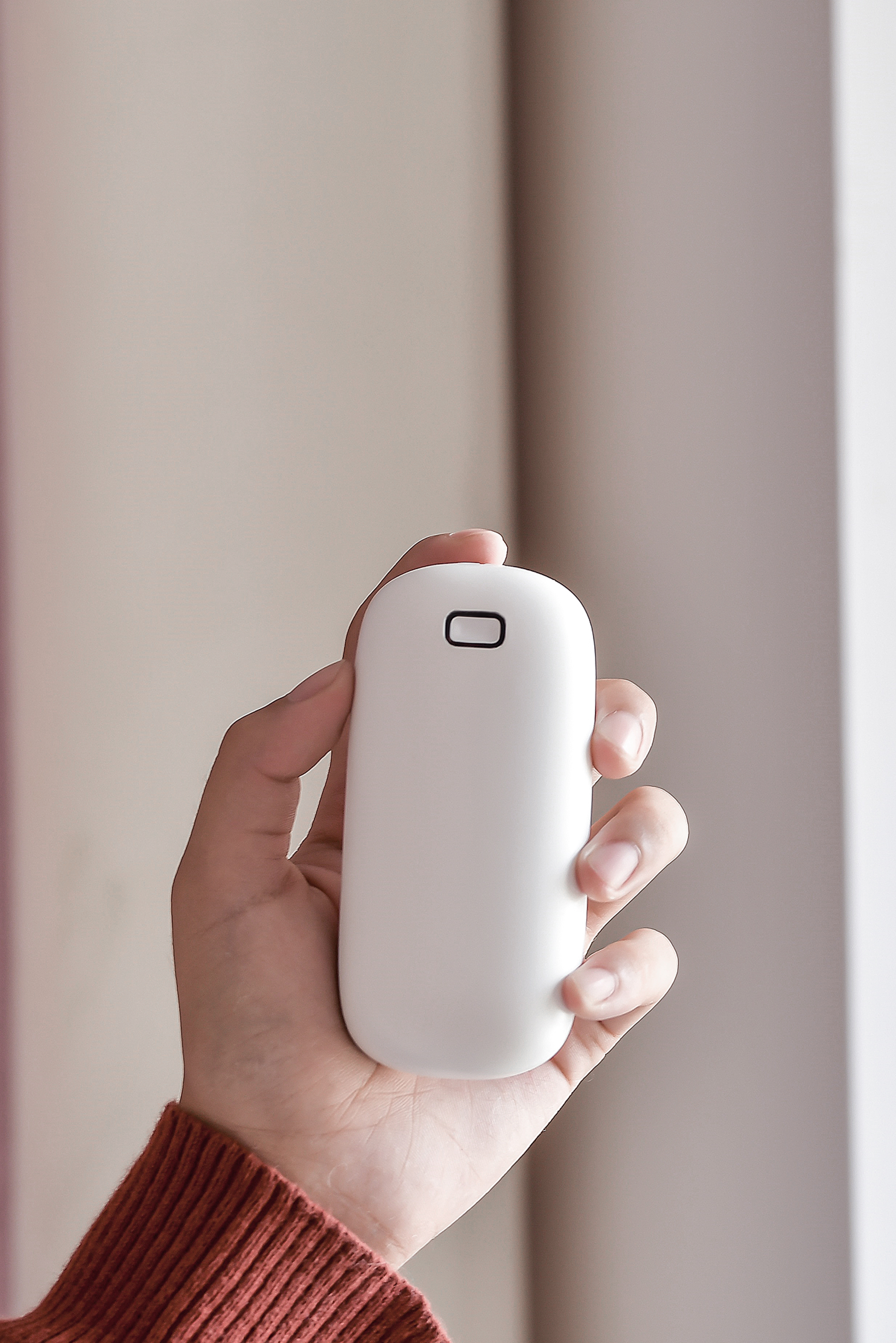 Japan and South Korea，Minimalist，portable battery，Hand warmer，Original design，