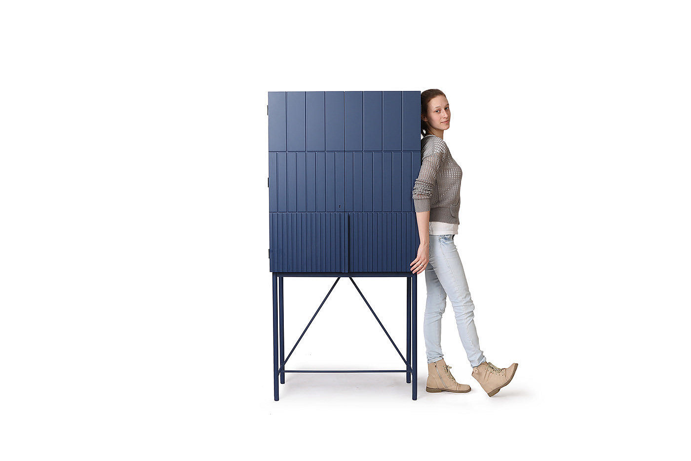 cupboard，File cabinet，Workplace，