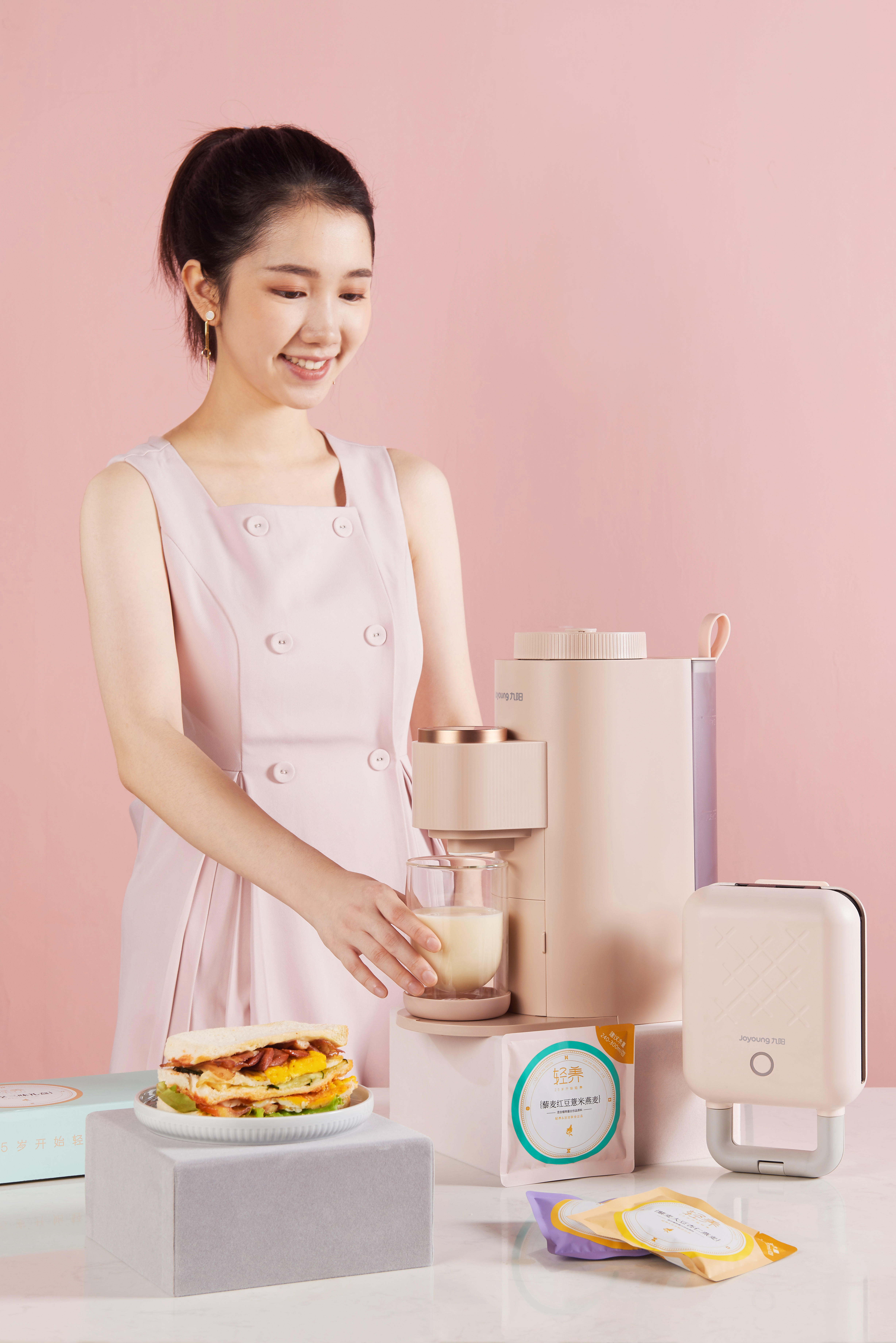Sandwich waffle machine，If Award，