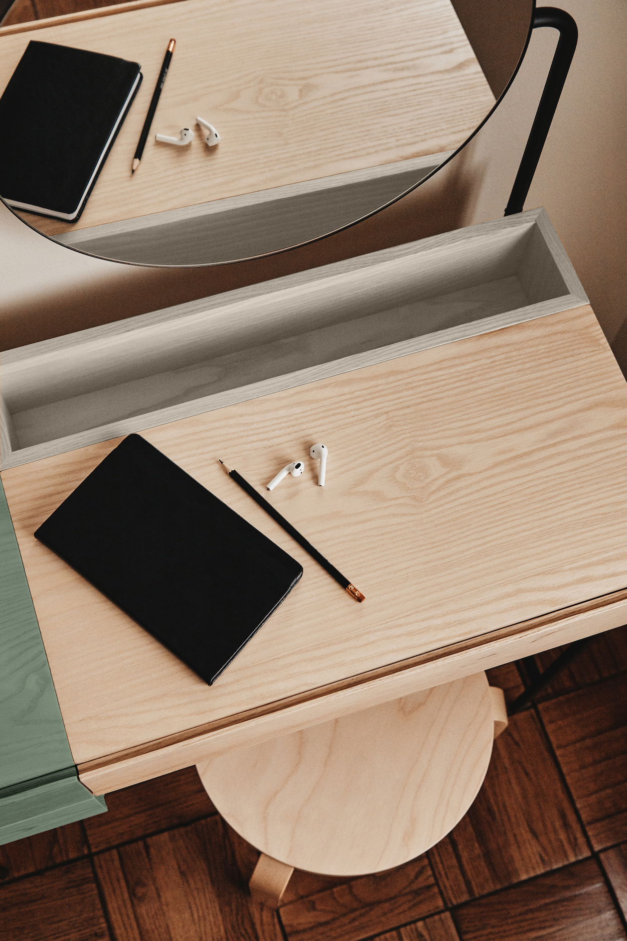 Northern Europe，dresser，Simplicity，Log，