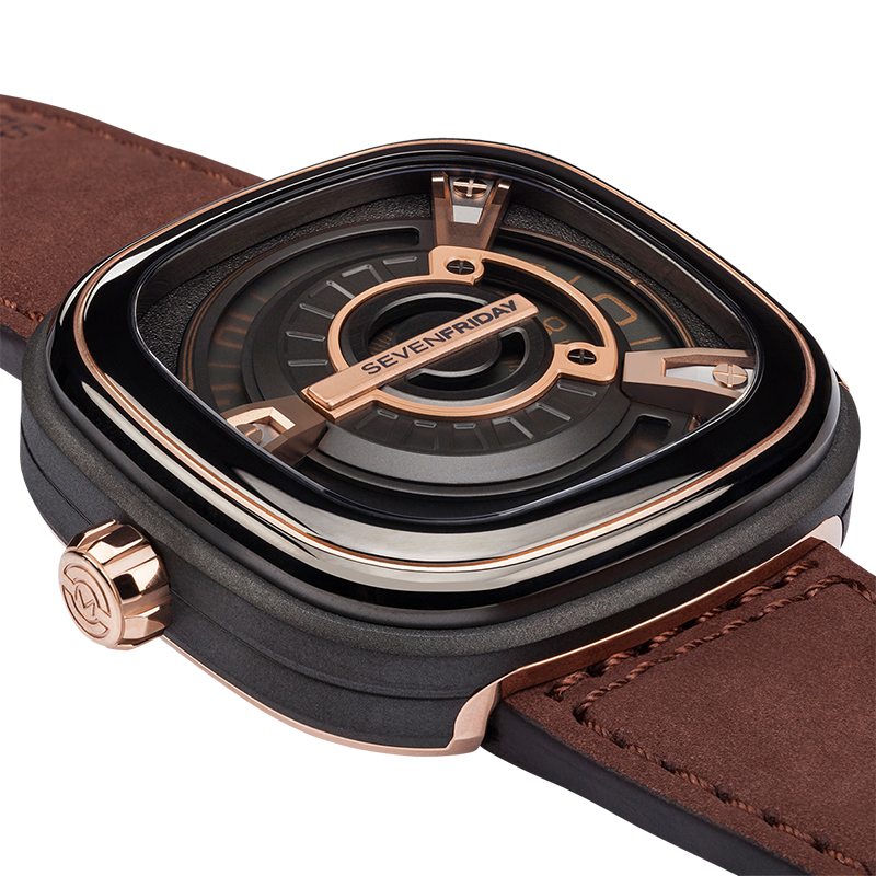 Rotary disc，Lateral frontal outer plate，Fixed hour hand，Case design without ear，