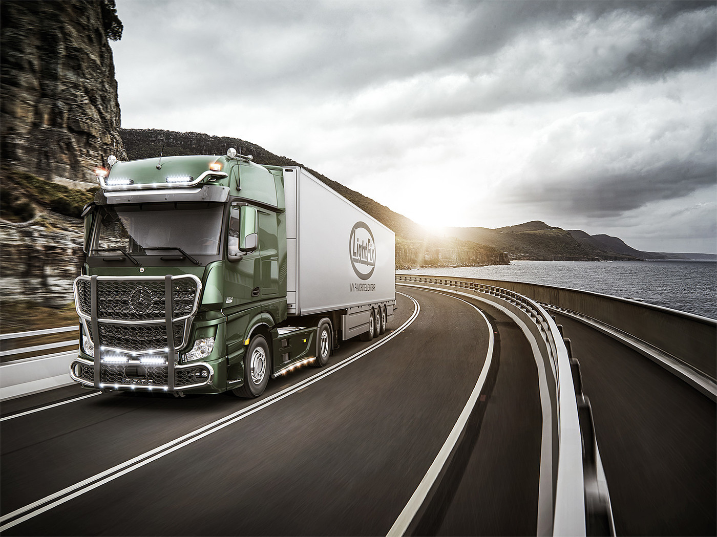 mercedes，Volvo，Scania，