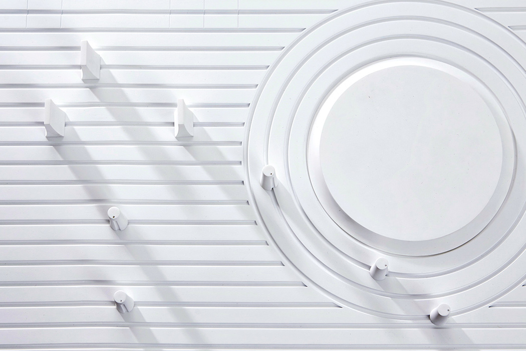 DJ console，white，Intelligent design，