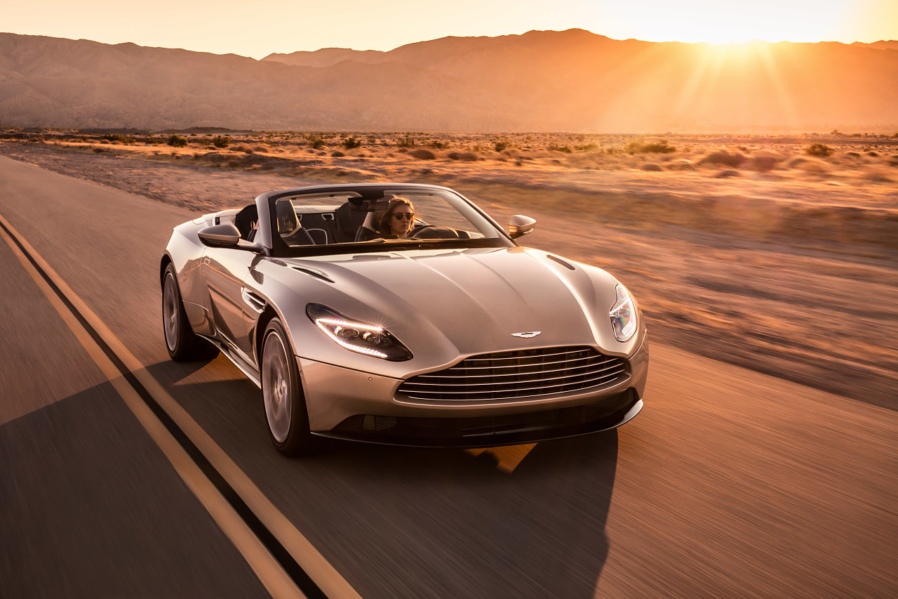 Sports car，open car，Aston Martin DB11，