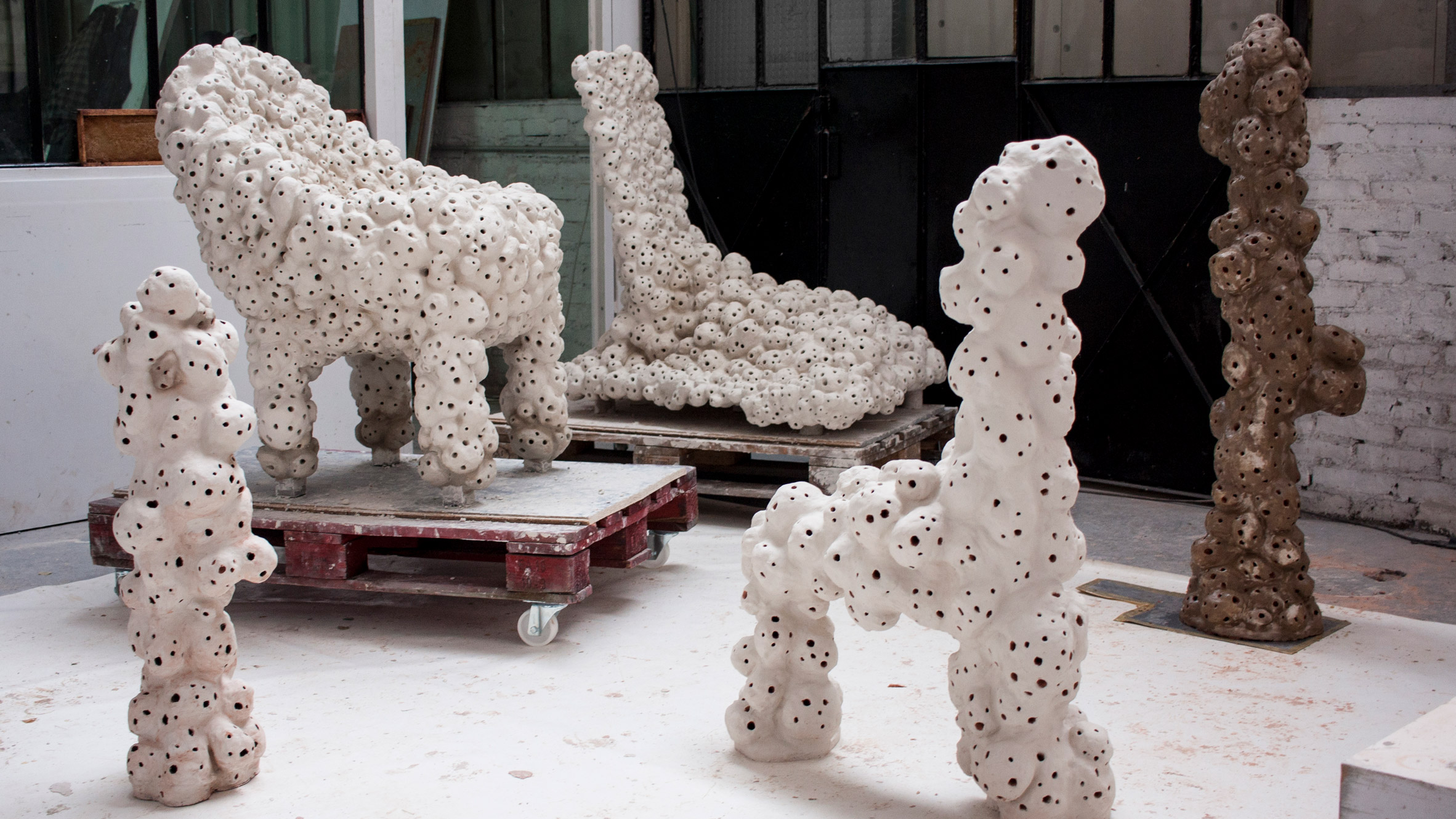 胆小者慎点有趣的仿生雕塑