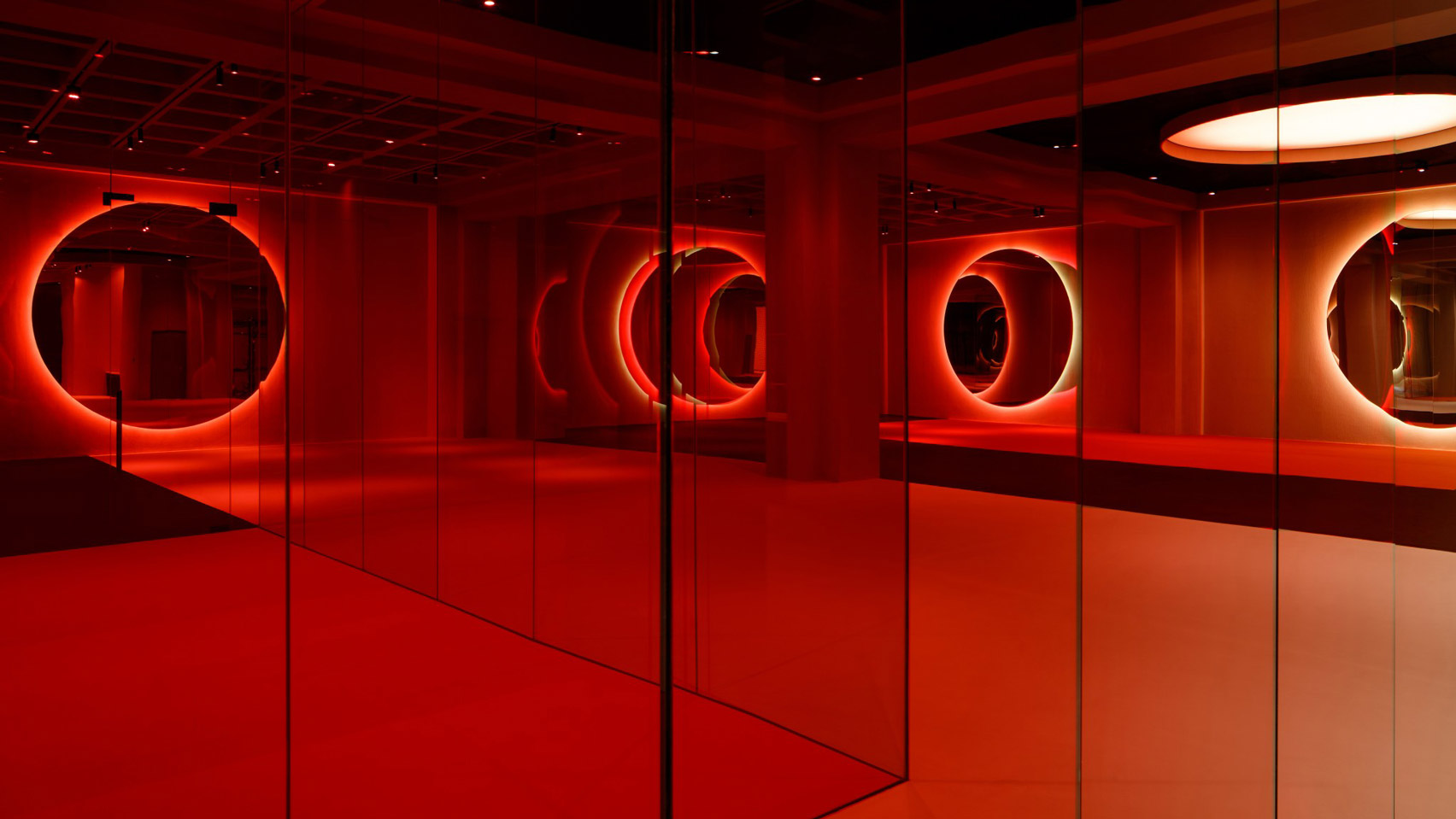 gym，Dubai，Fauvism，Fight Club，lighting，