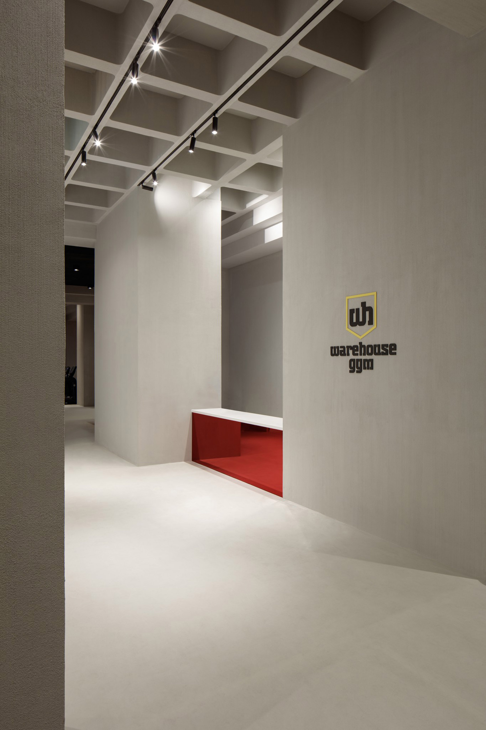 gym，Dubai，Fauvism，Fight Club，lighting，