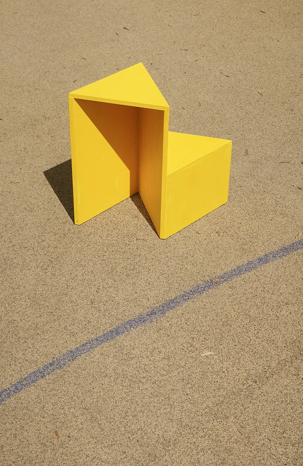 Bistro，Outdoor seat，table，geometry，