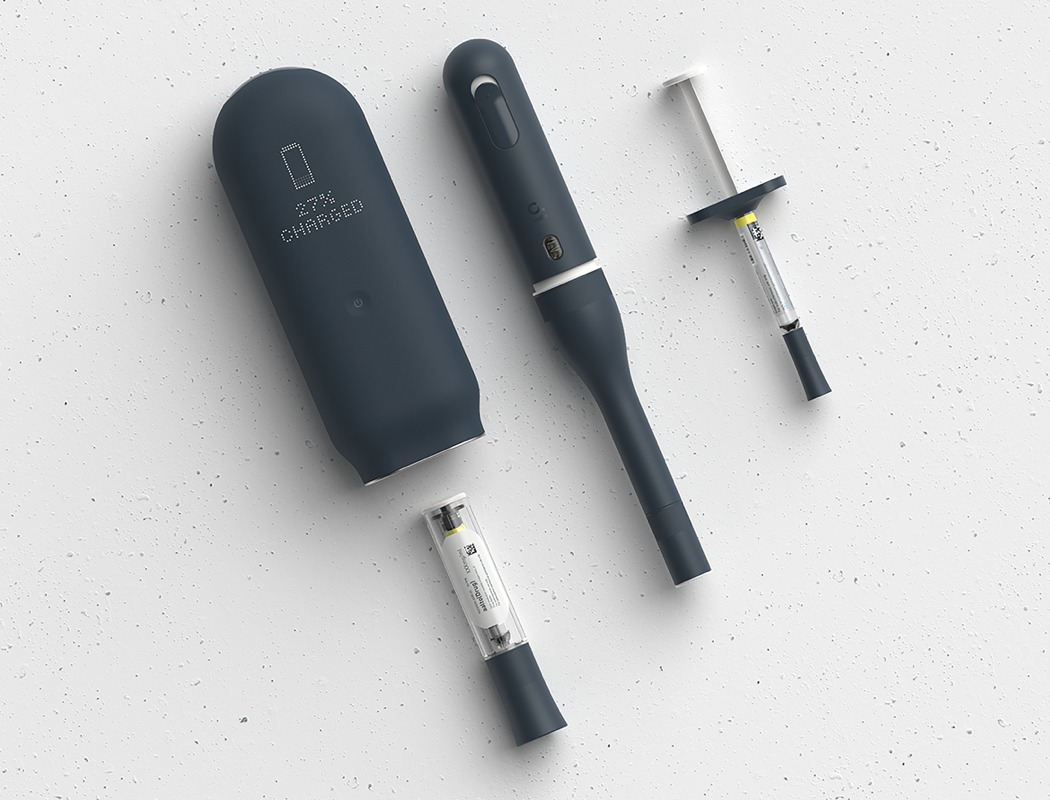 Self injection device，