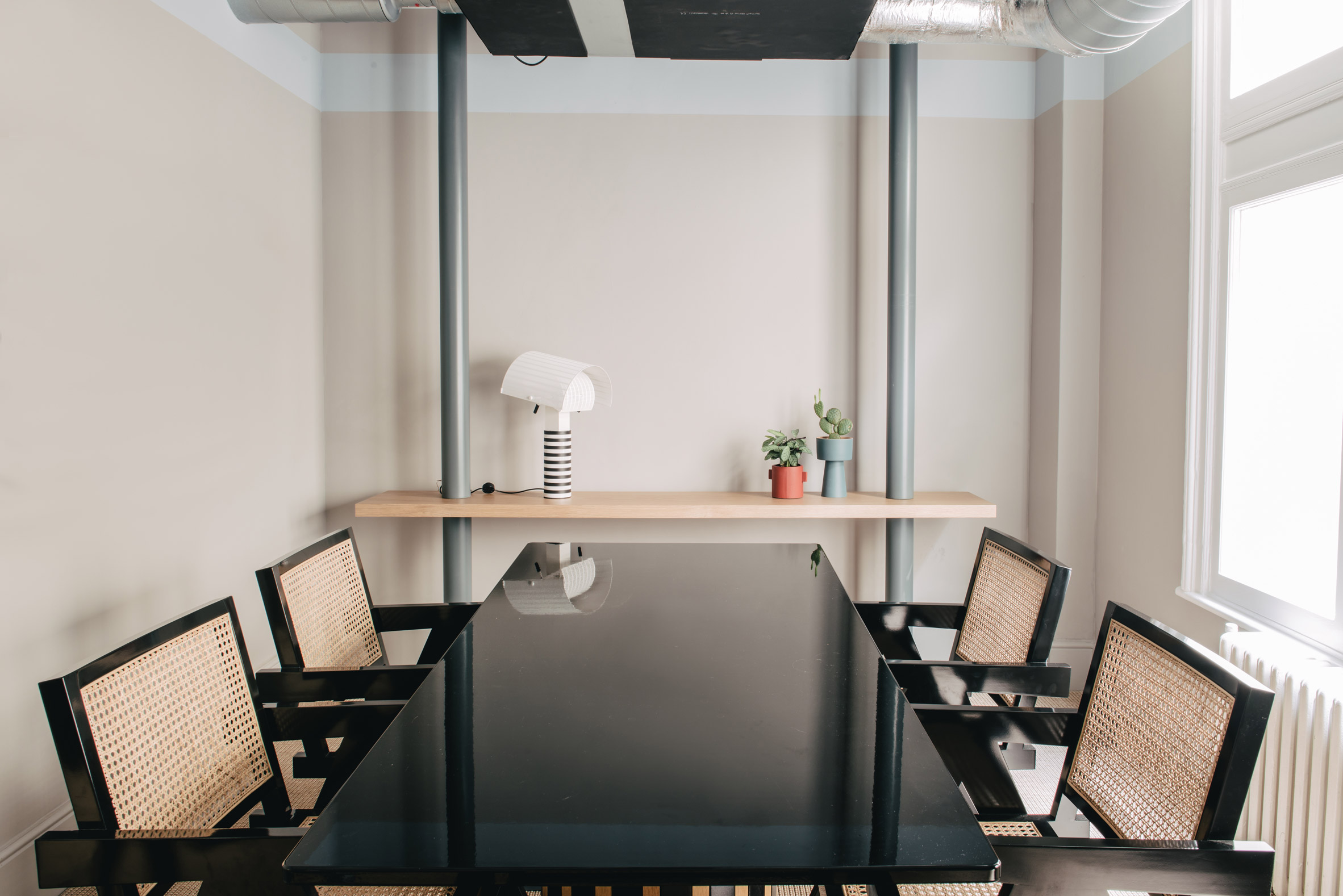 Sella Concept，London，space，grown-up，