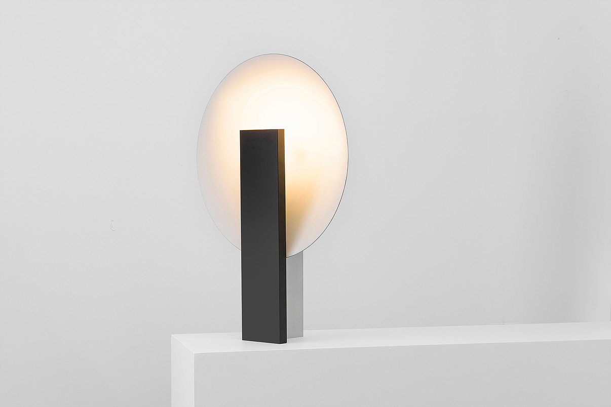 Desk lamp，geometry，Totems，Metal finish，