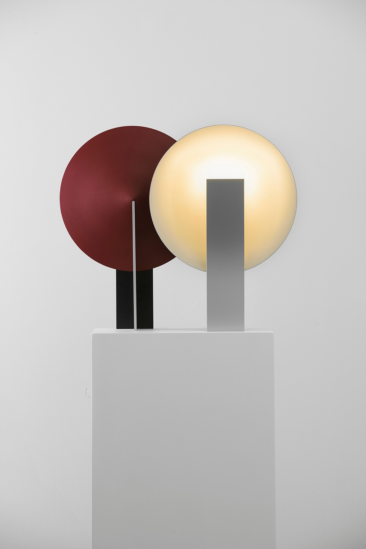 Desk lamp，geometry，Totems，Metal finish，