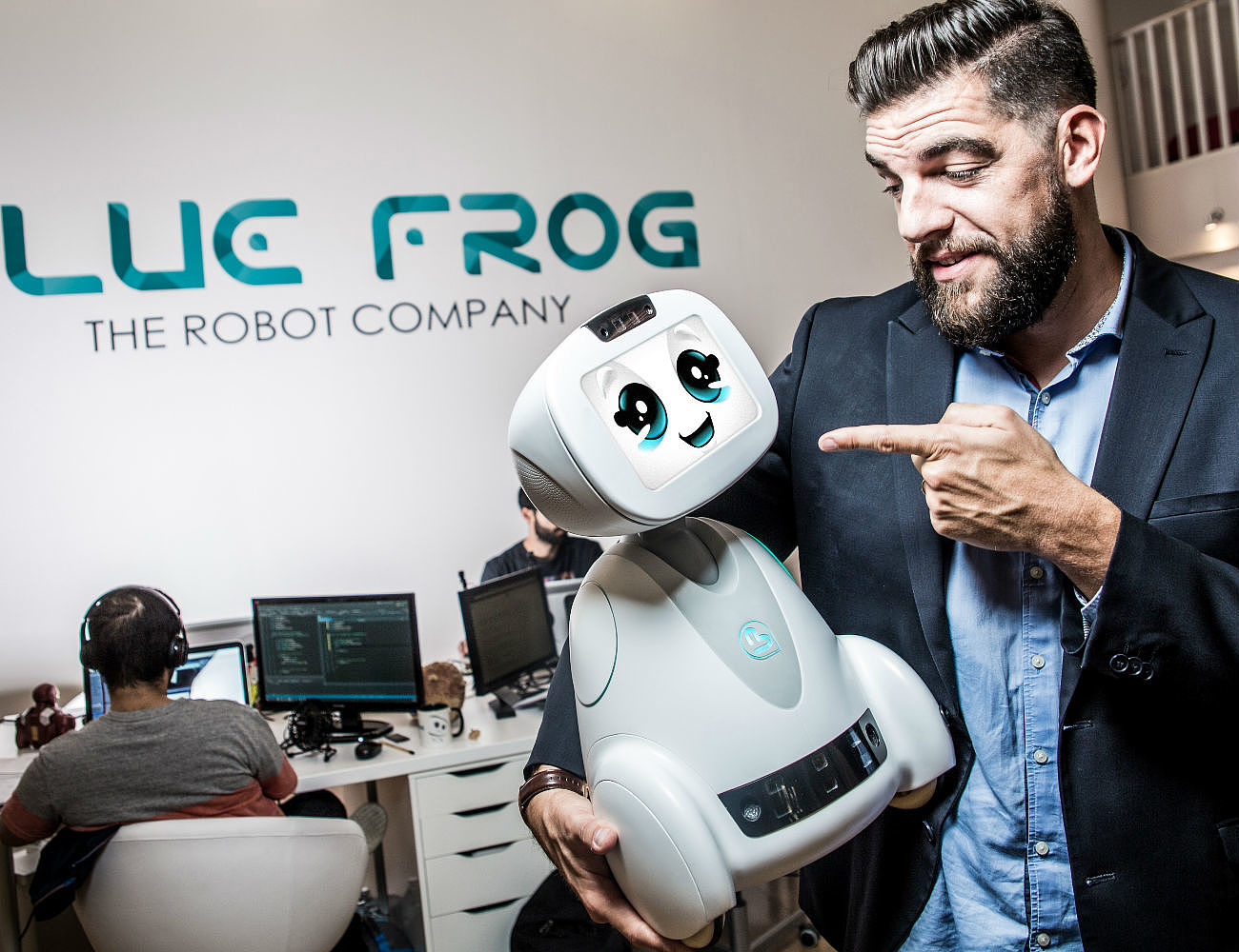 education，entertainment，monitor，video，robot，