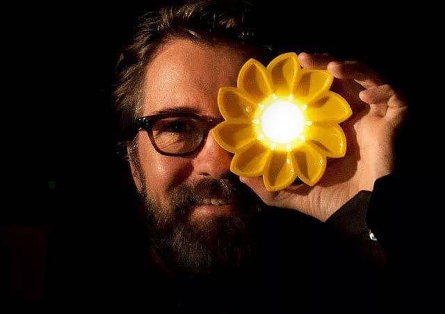 Ice clock，Solar lamp，Olafur Eliasson，yellow，Geometry，