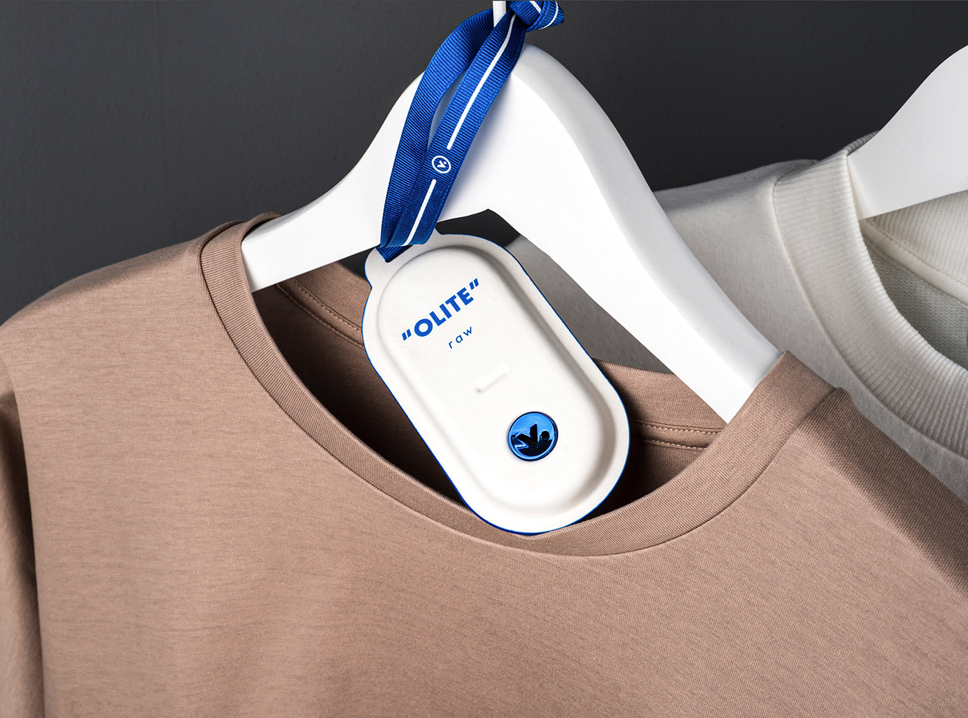 olive，essential oil，perfume bag，