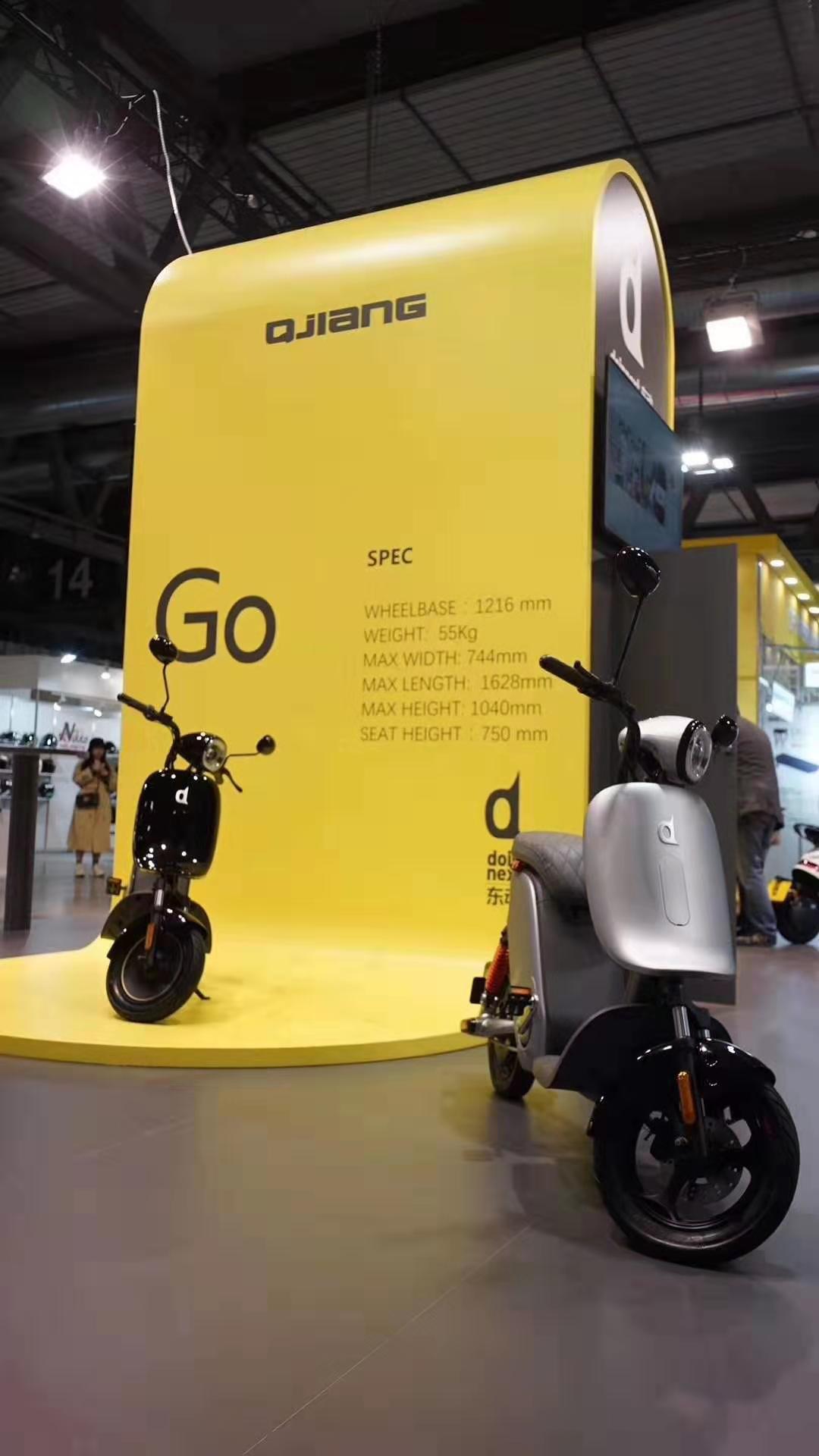 Electric vehicle，vehicle，