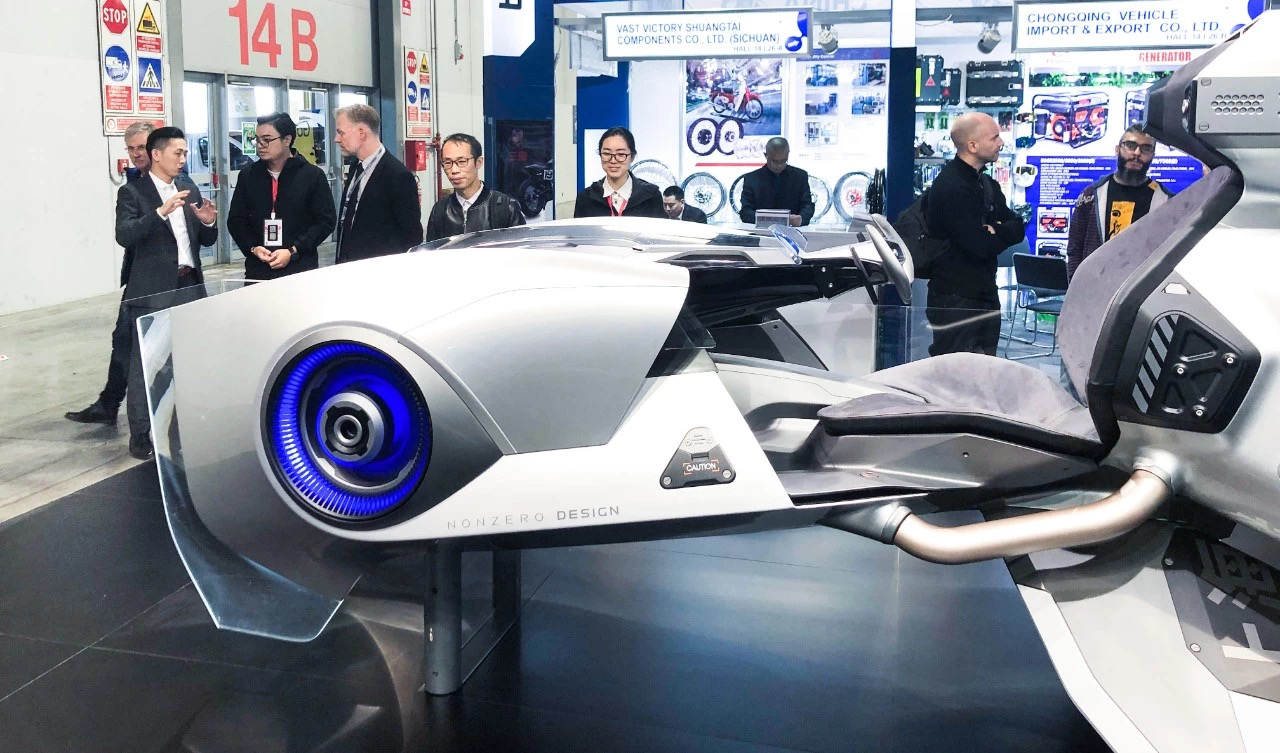 Electric vehicle，vehicle，