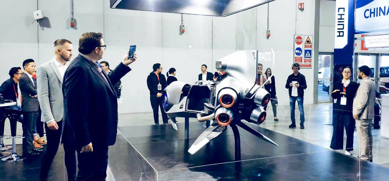 Electric vehicle，vehicle，