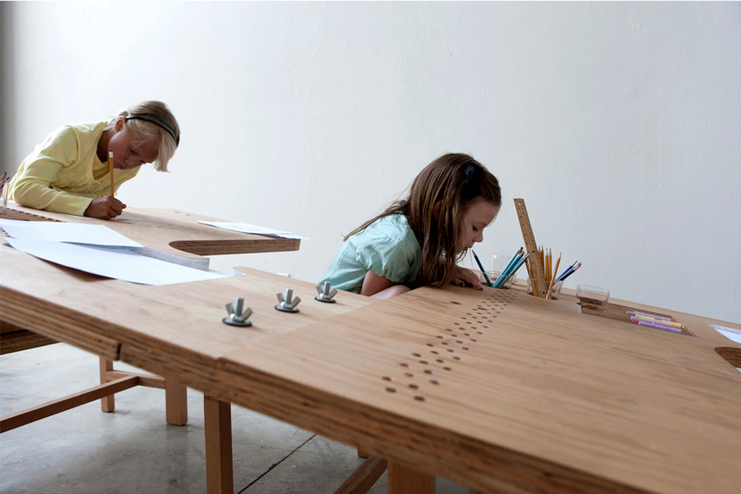 children，Parenting，Table，