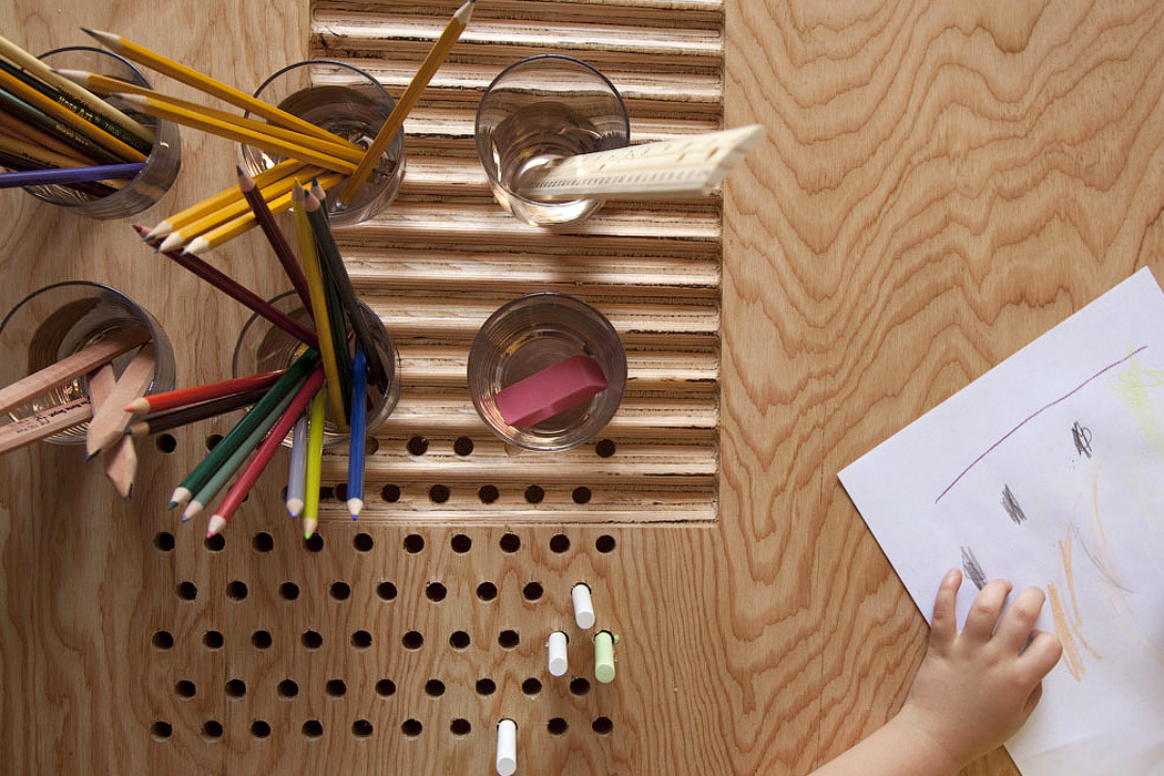 children，Parenting，Table，