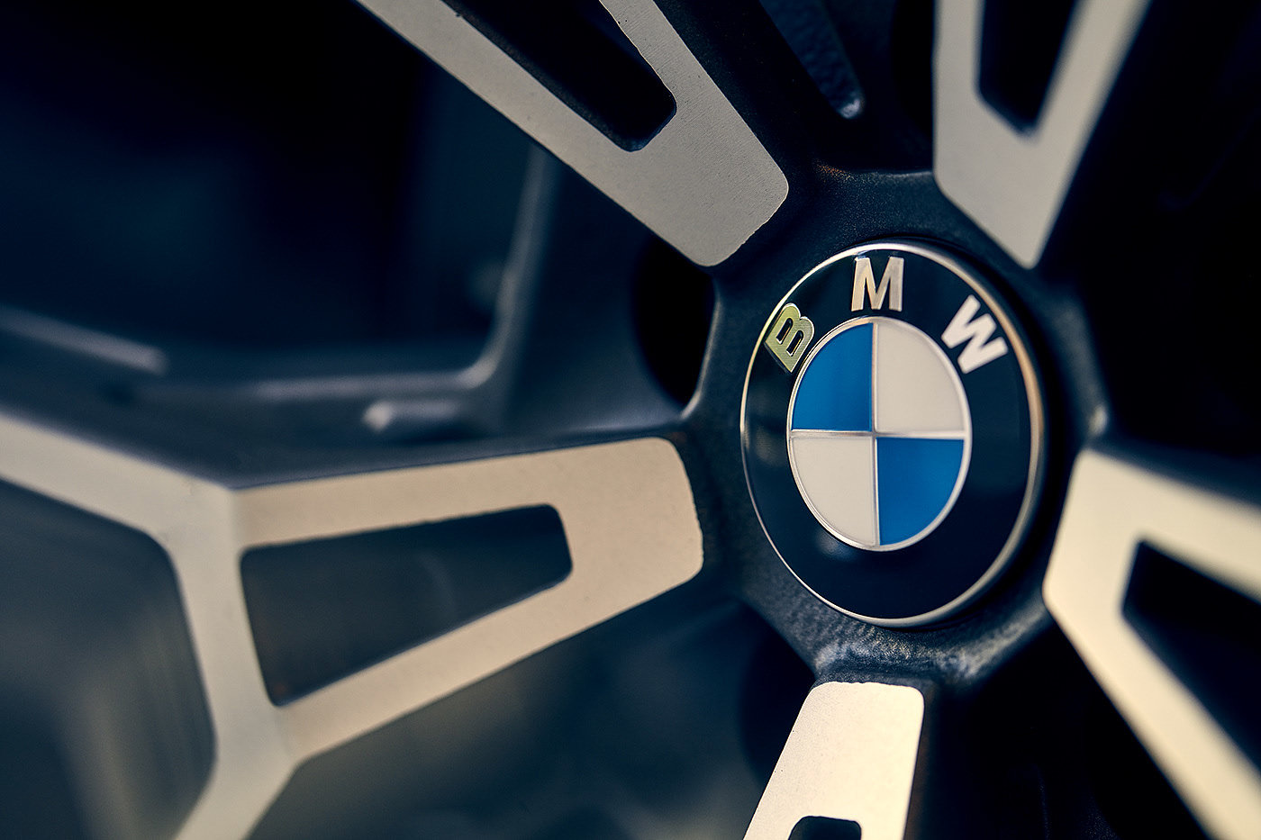 Photography，gules，bmw，automobile，