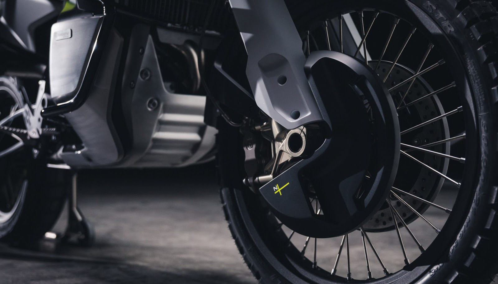 Husqvarna Norden 901，cross-country，motorcycle，