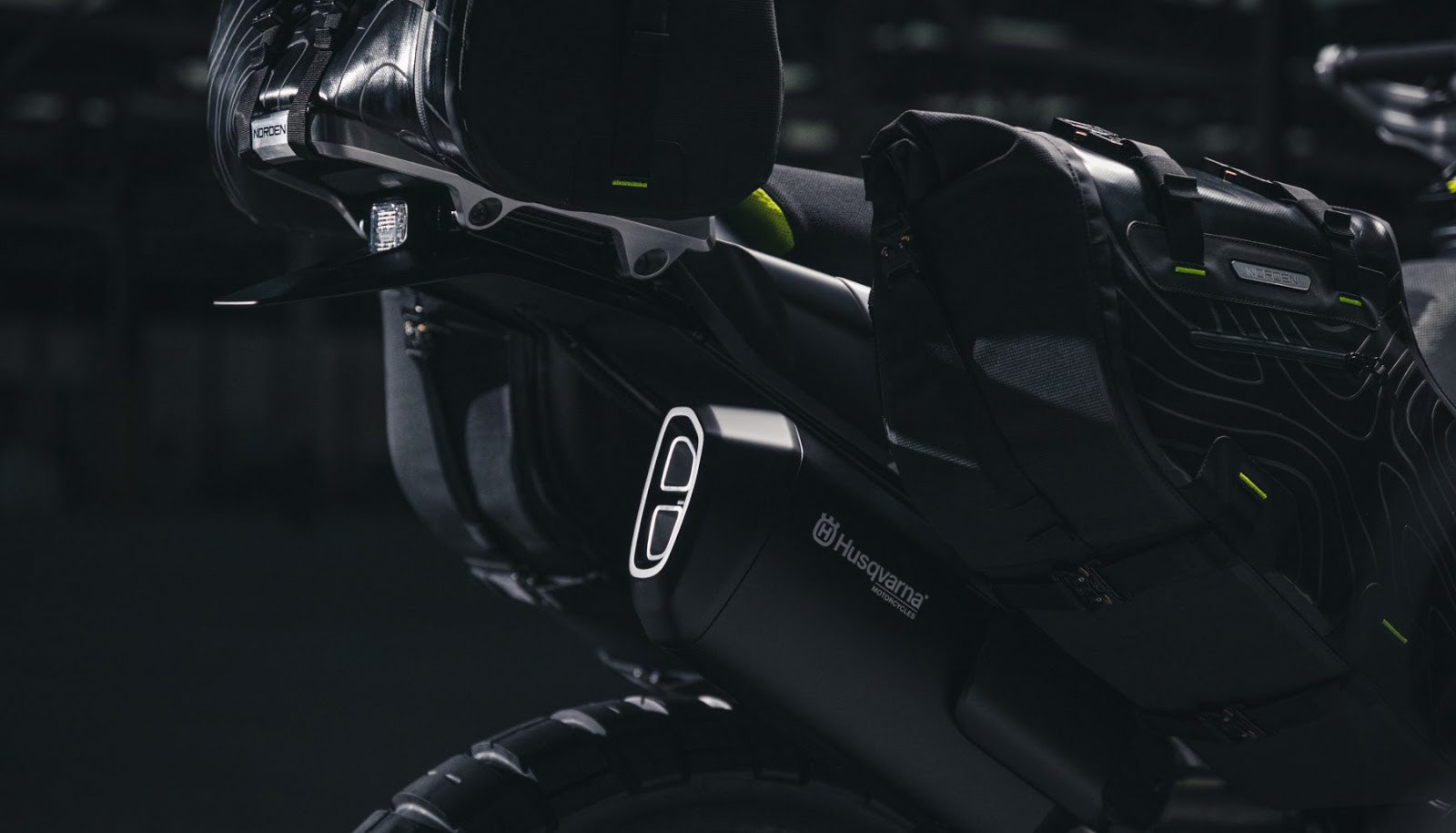 Husqvarna Norden 901，cross-country，motorcycle，