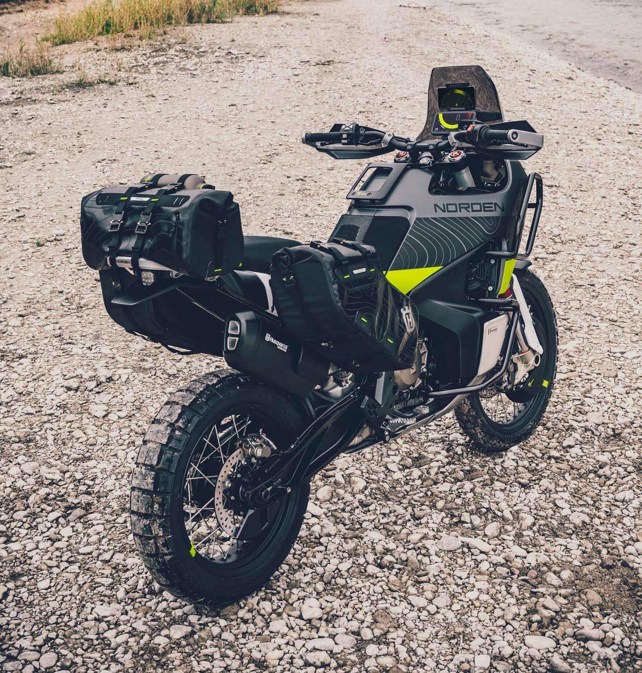 Husqvarna Norden 901，cross-country，motorcycle，