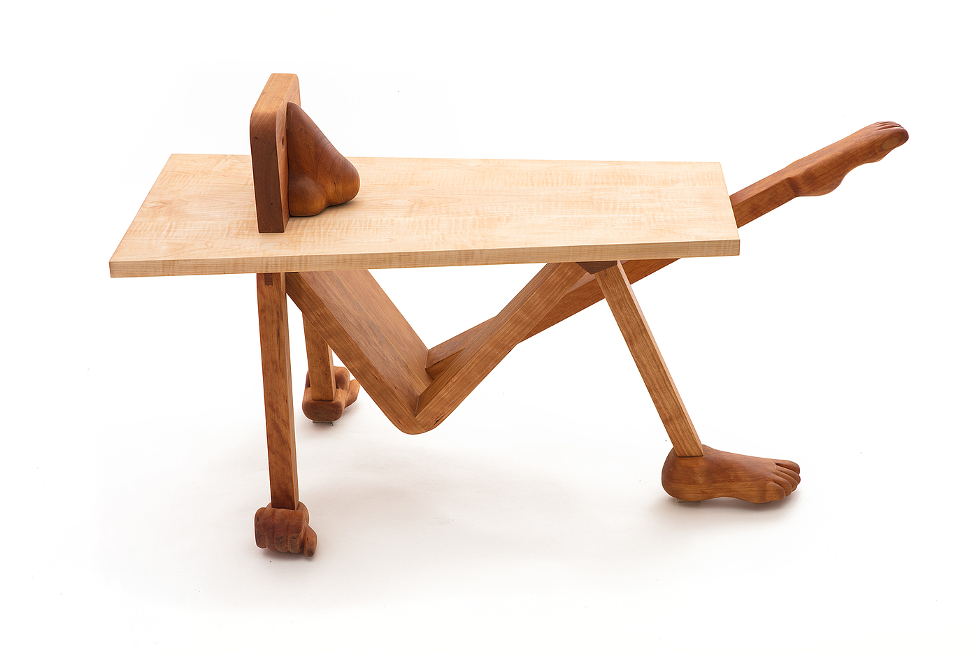 furniture design ，The Wilfred Stool，Wilfred stool，The Atlas Table，Atlas table，