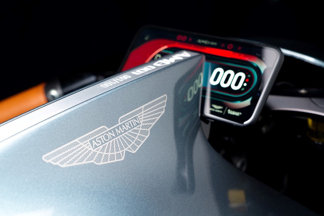 Metal，AMB 001，motorcycle，Aston Martin，