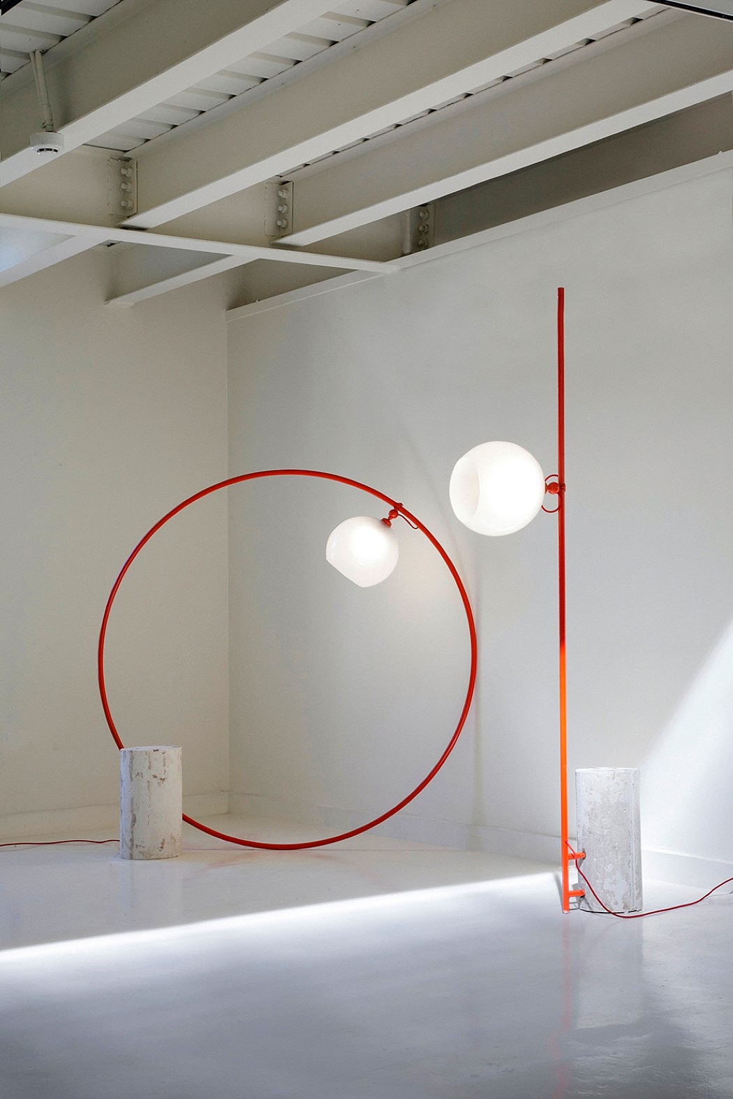 HOOPS，Concrete，REBONDED FOAM，Minimalism，floodlight，