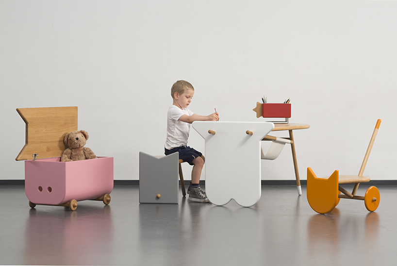 Children's products，Table，Toys，chair，security，