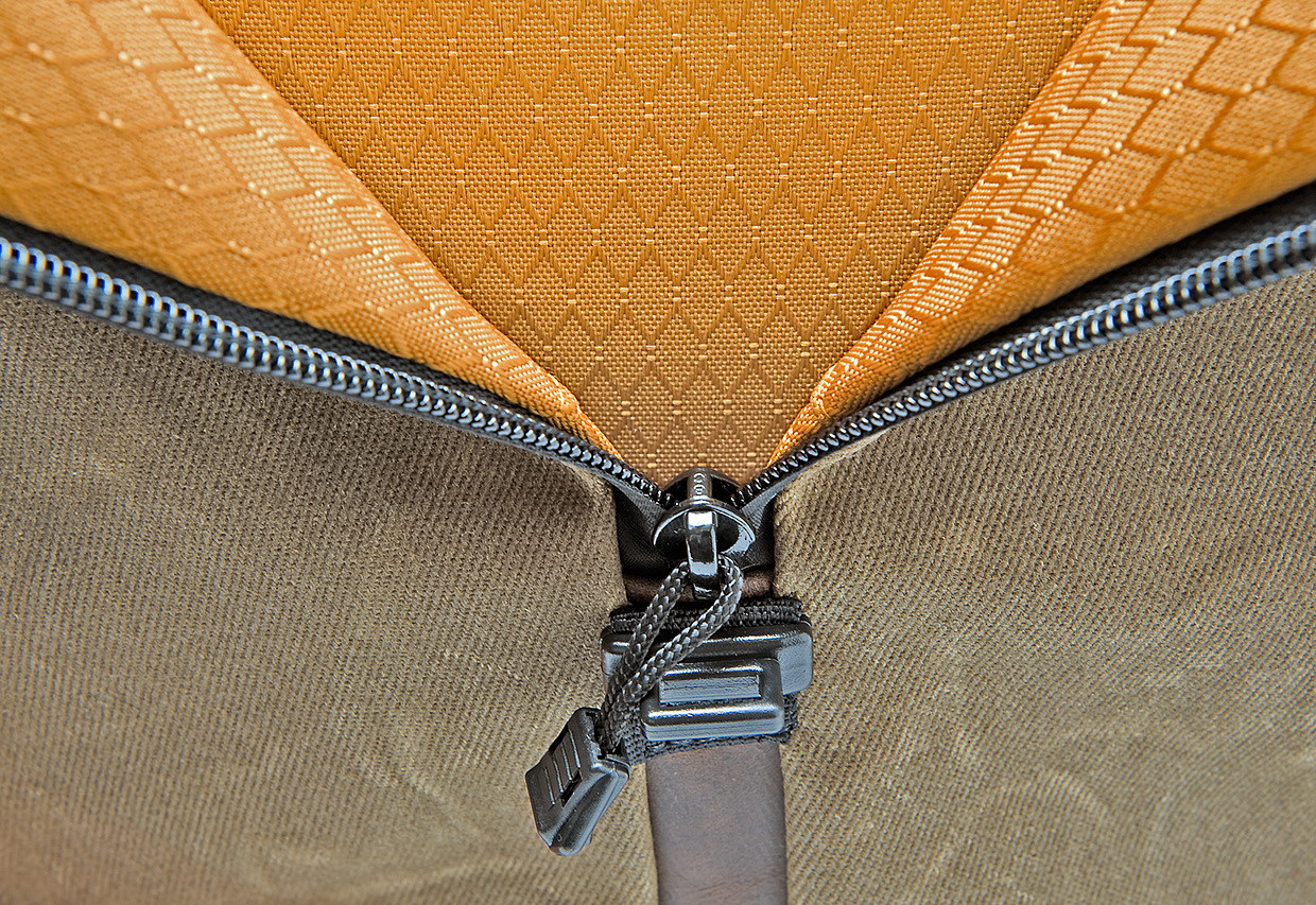 Backpack，fashion，industrial design，product design，textile，Reprint，