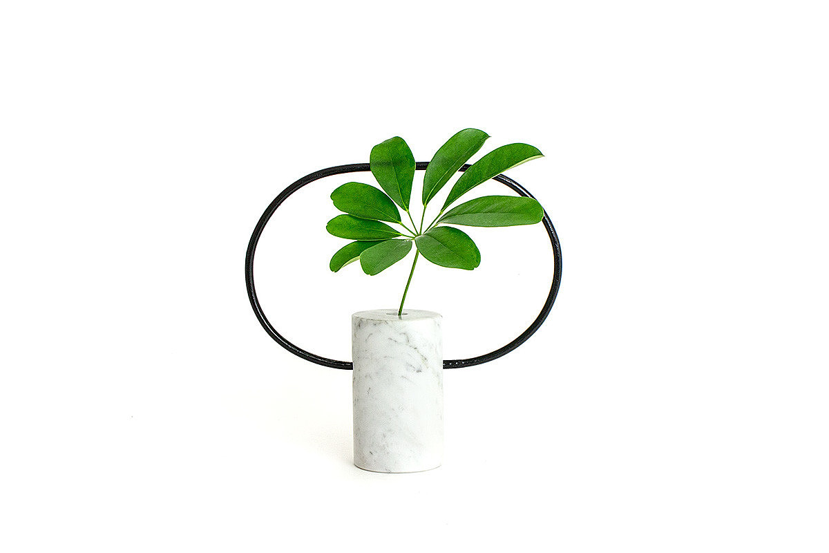 industrial design，vase，Simplicity，generous，beautiful，