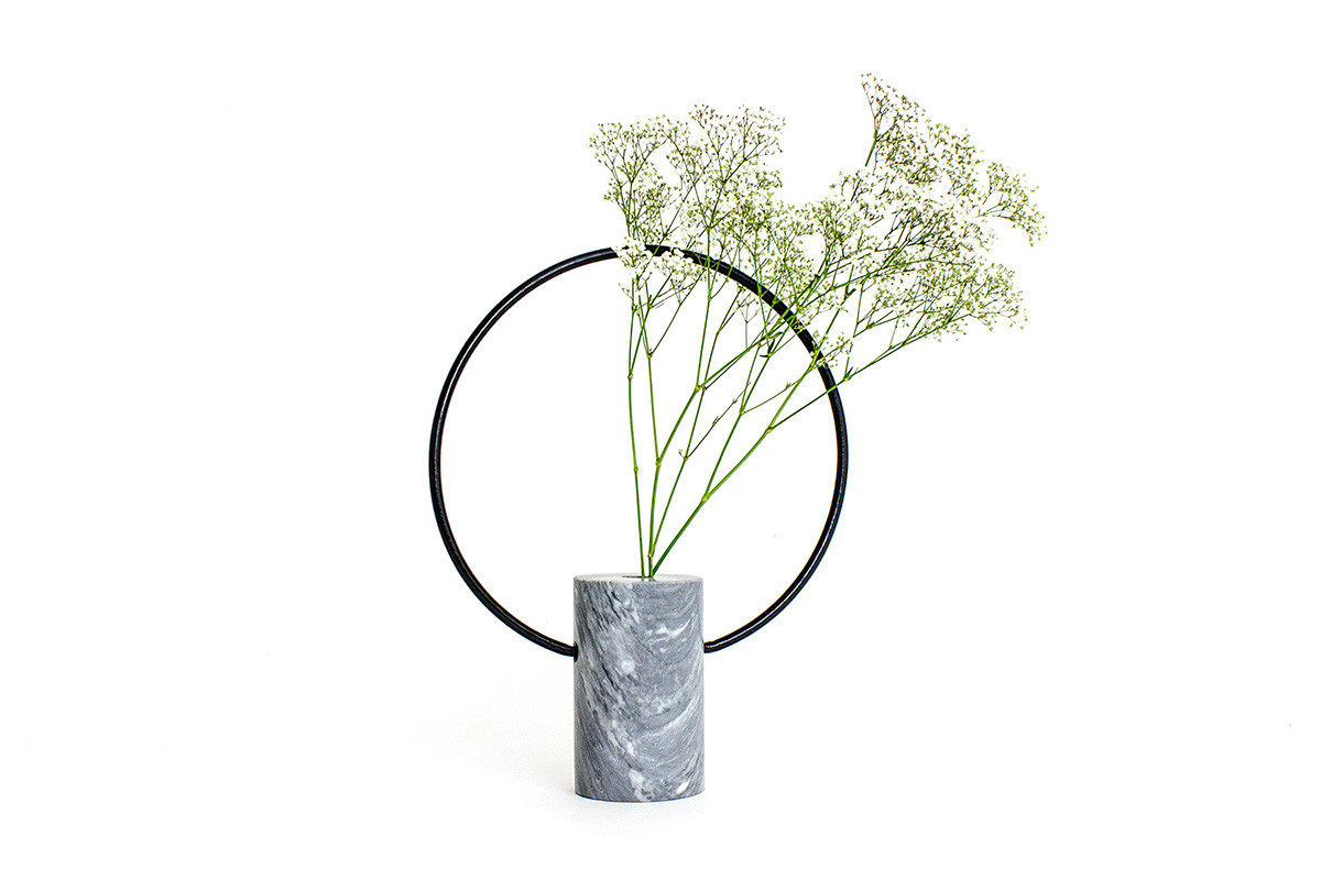 industrial design，vase，Simplicity，generous，beautiful，