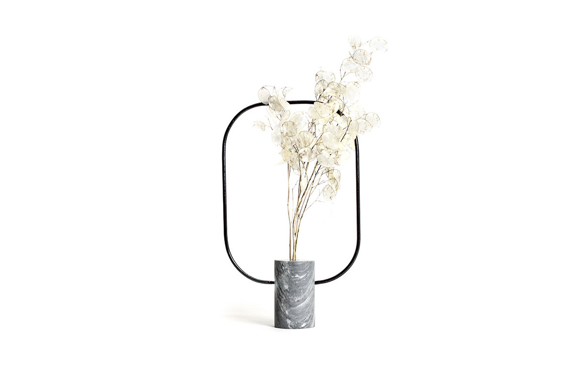 industrial design，vase，Simplicity，generous，beautiful，