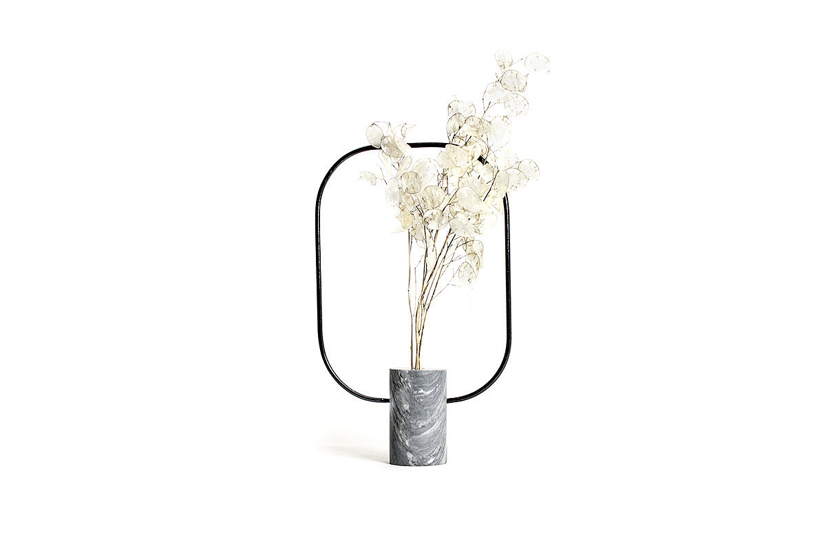 industrial design，vase，Simplicity，generous，beautiful，