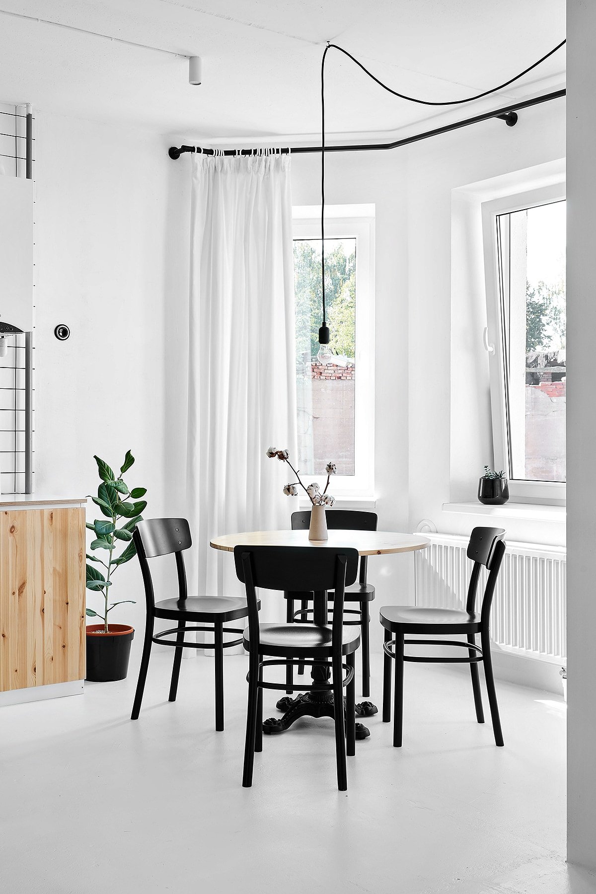 Flat2.0，Modern design，Minimalist，Industrial elements，