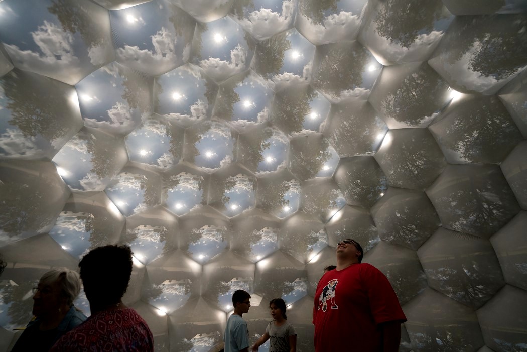 Device design，Art Exhibition，Composite camera，