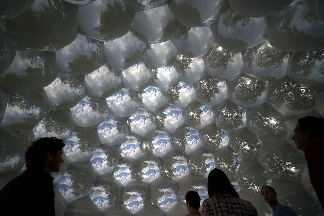 Device design，Art Exhibition，Composite camera，