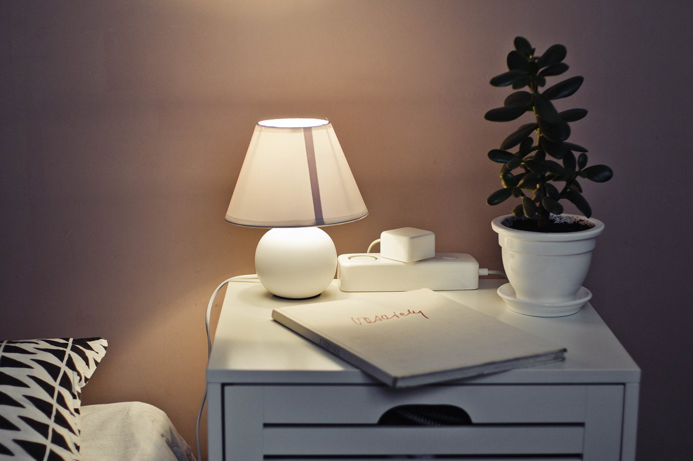 white，Socket design，MEREDOT，