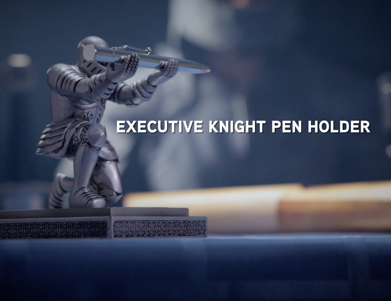 Knight pen holder，ThinkGeek，resin，