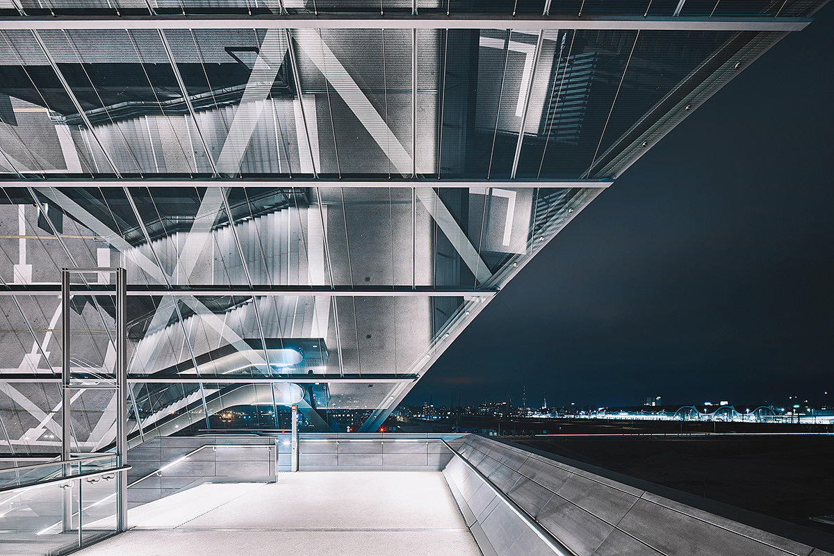 Architectural design，Subway station design，Glass，