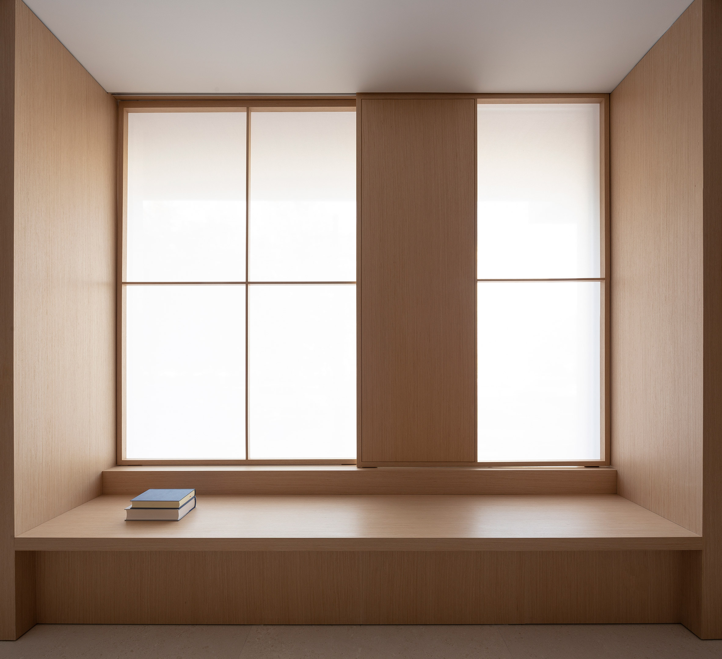 Minimalism，space design ，meditation，concept，clinic，